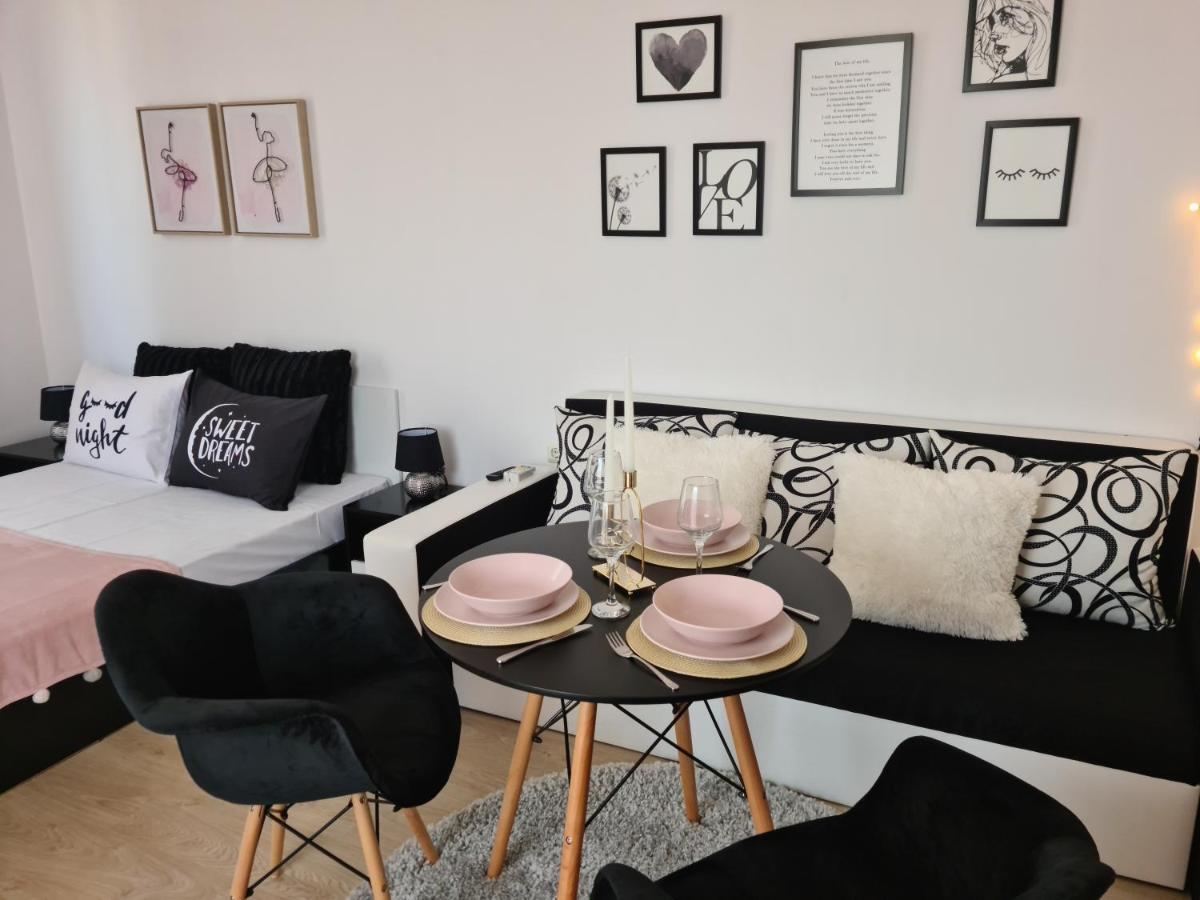 Ferienwohnung Rose Studio Burgas City Exterior foto